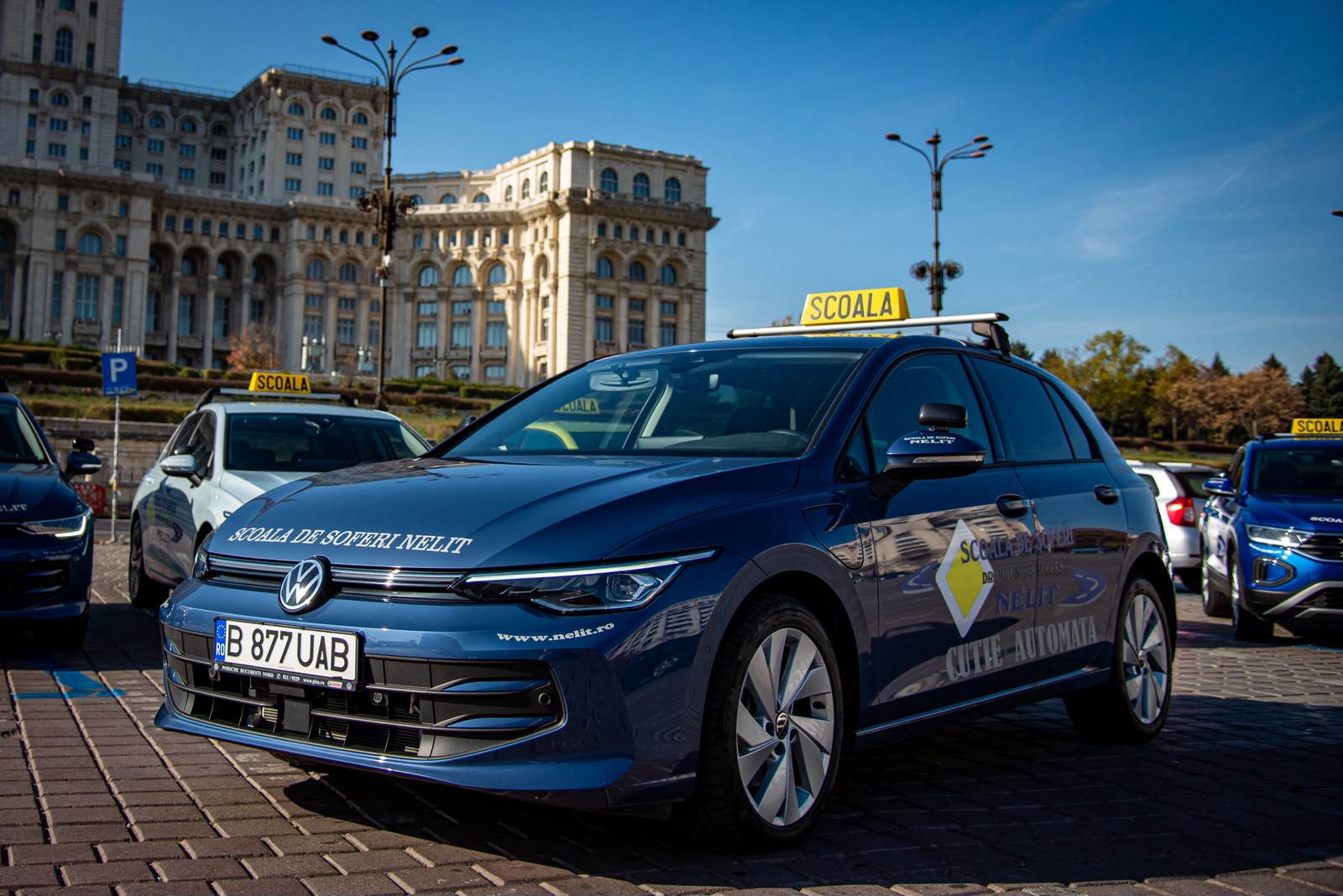 VW Golf 8 (automată)