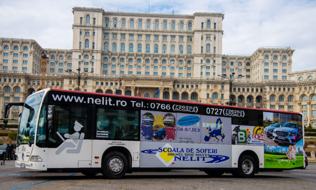 Autobuze